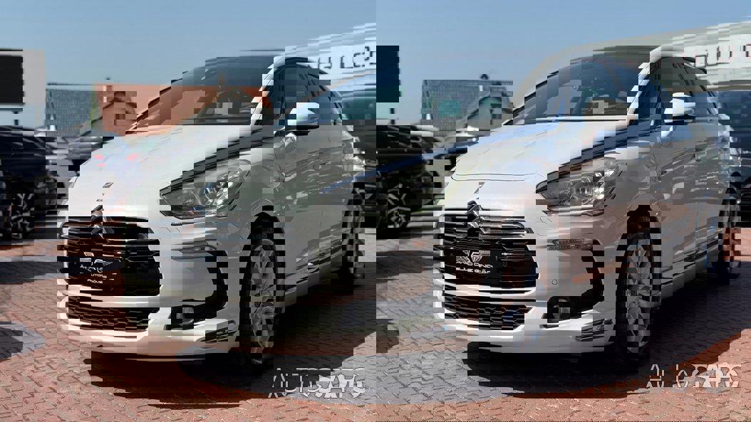 Citroen DS5 2.0 HDi Hybrid4 So Chic CMP6 88g de 2013