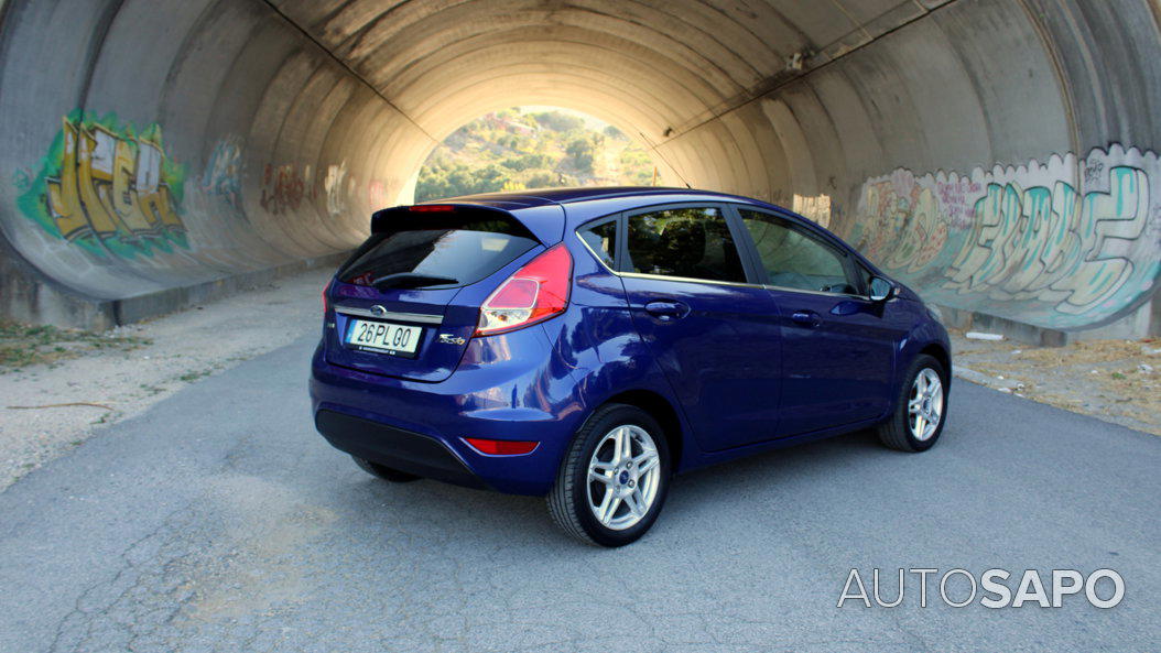Ford Fiesta 1.0 EcoBoost Titanium Aut. de 2015