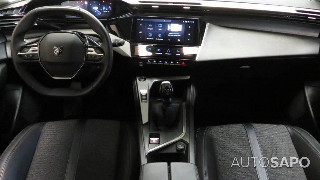 Peugeot 308 1.2 PureTech Allure Pack de 2024
