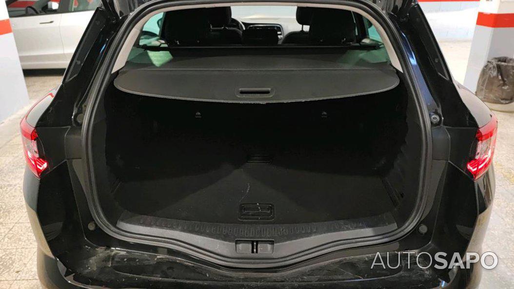 Renault Mégane 1.5 Blue dCi Limited EDC de 2020