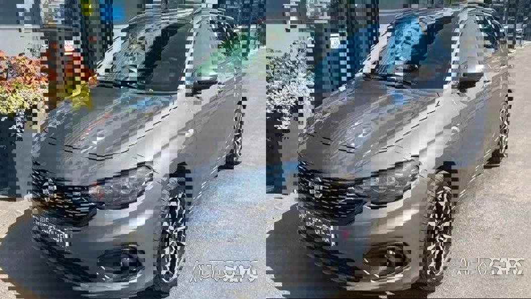 Fiat Tipo 1.3 M-Jet Lounge J17 de 2020