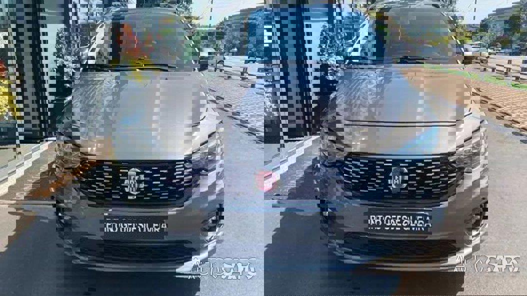 Fiat Tipo 1.3 M-Jet Lounge J17 de 2020