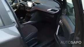Peugeot 2008 1.2 PureTech Style de 2018