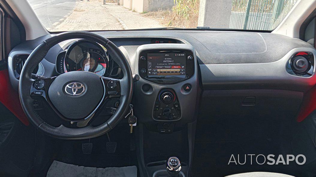Toyota Aygo 1.0 X-Play de 2021