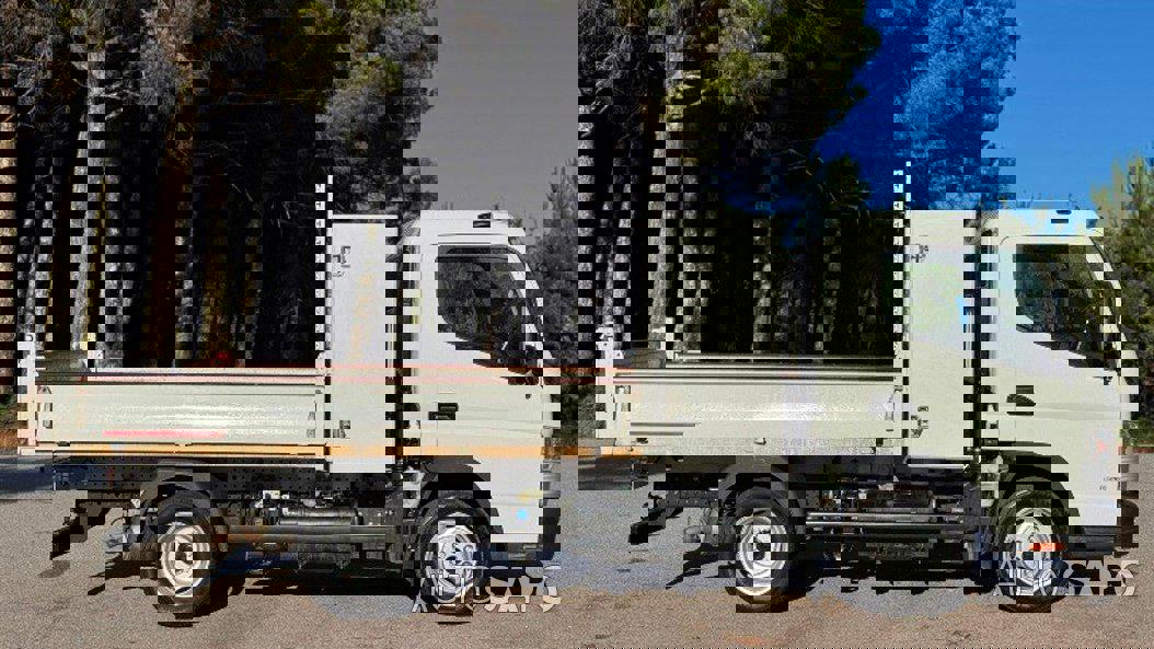 Mitsubishi Canter de 2020