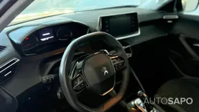 Peugeot 2008 1.2 PureTech Active Pack EAT8 de 2021