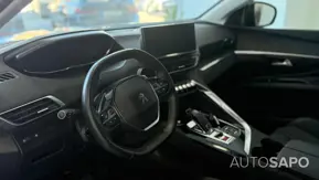 Peugeot 5008 de 2021