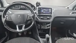 Peugeot 208 de 2016