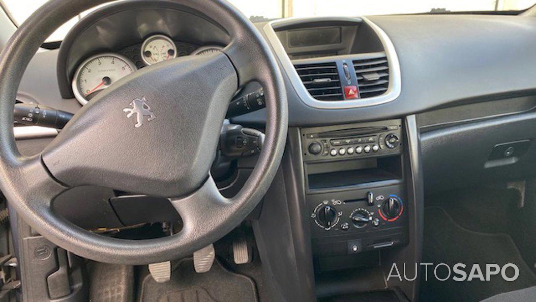 Peugeot 207 1.4 16V Open de 2007