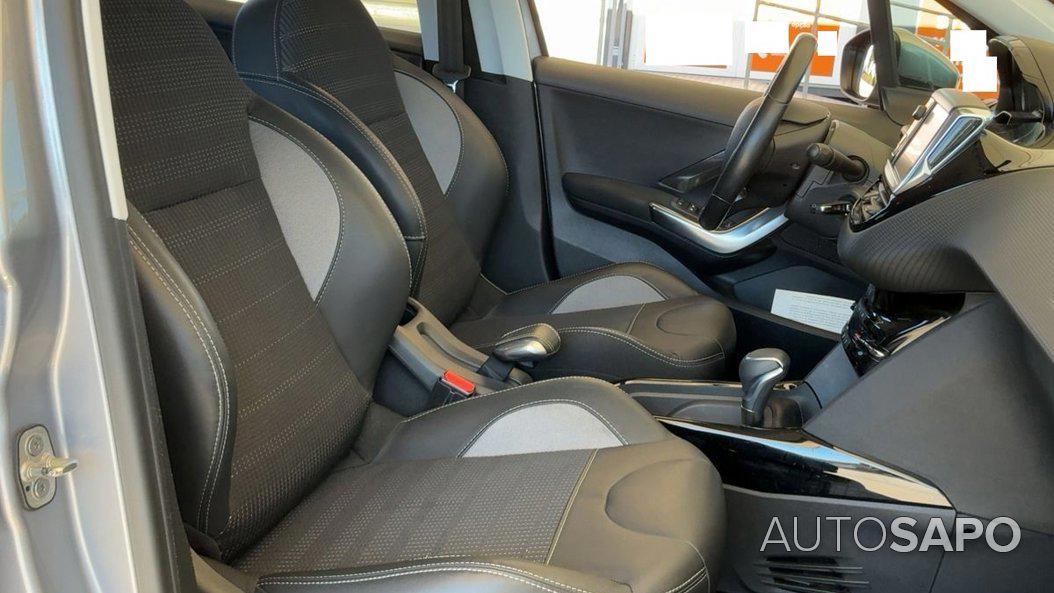 Peugeot 2008 1.2 PureTech Allure EAT6 de 2017