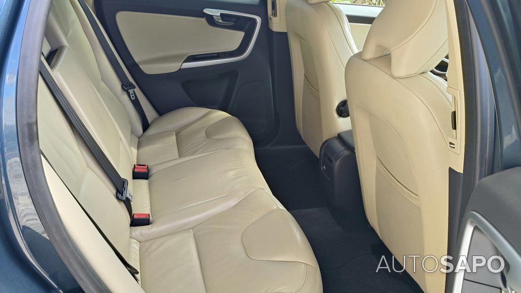 Volvo XC60 2.0 D3 Momentum de 2011