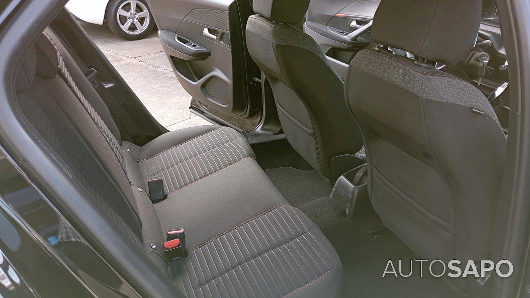Peugeot 2008 1.2 PureTech Active Pack EAT8 de 2021
