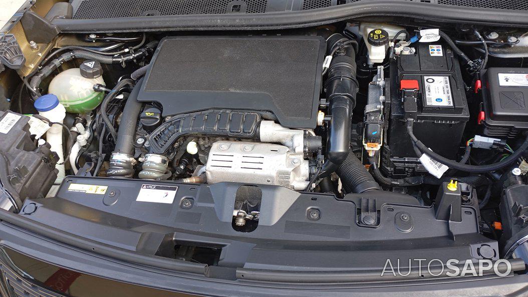 Peugeot 2008 1.2 PureTech Active Pack EAT8 de 2021