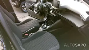 Peugeot 2008 1.2 PureTech Active Pack EAT8 de 2021