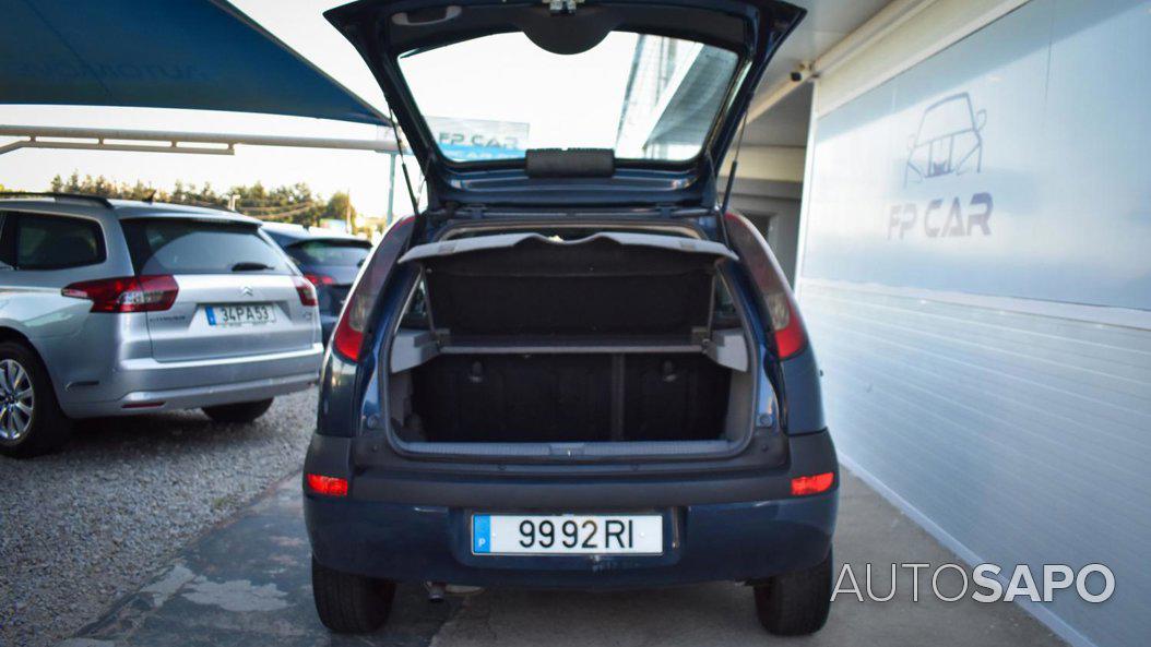 Opel Corsa de 2001