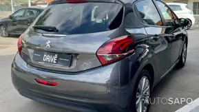 Peugeot 208 1.2 PureTech Style de 2018