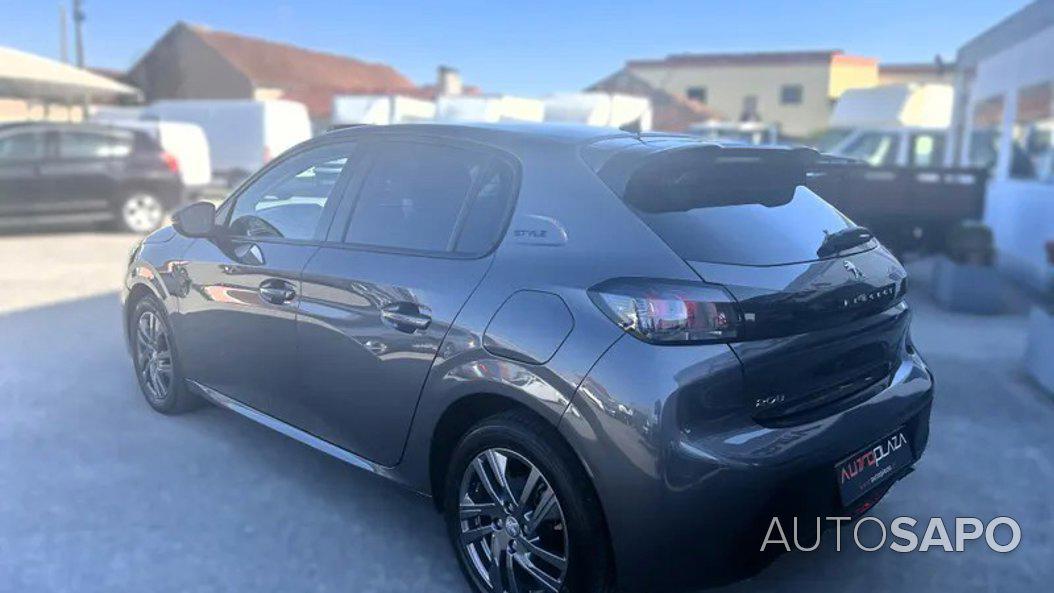 Peugeot 208 1.2 PureTech GT EAT8 de 2022