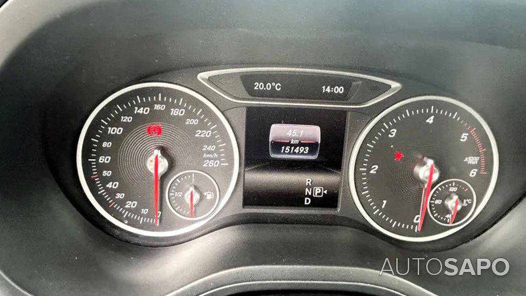 Mercedes-Benz Classe B 180 d AMG Line Aut. de 2018