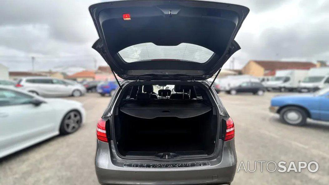 Mercedes-Benz Classe B 180 d AMG Line Aut. de 2018