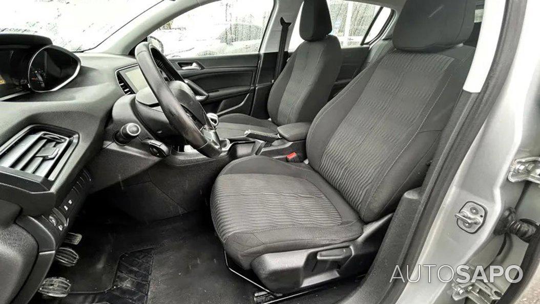 Peugeot 308 1.6 BlueHDi Active de 2015