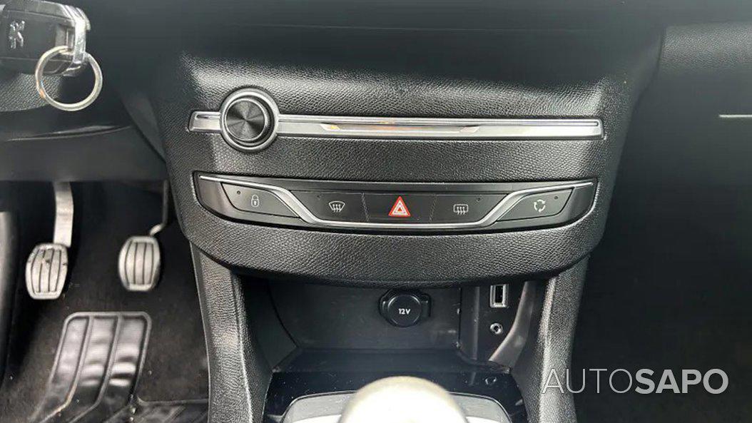 Peugeot 308 1.6 BlueHDi Active de 2015