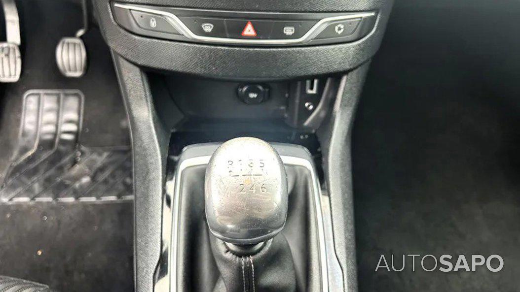 Peugeot 308 1.6 BlueHDi Active de 2015