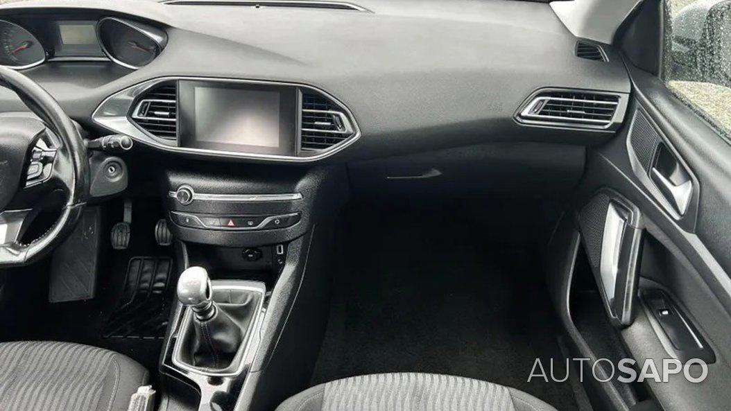 Peugeot 308 1.6 BlueHDi Active de 2015