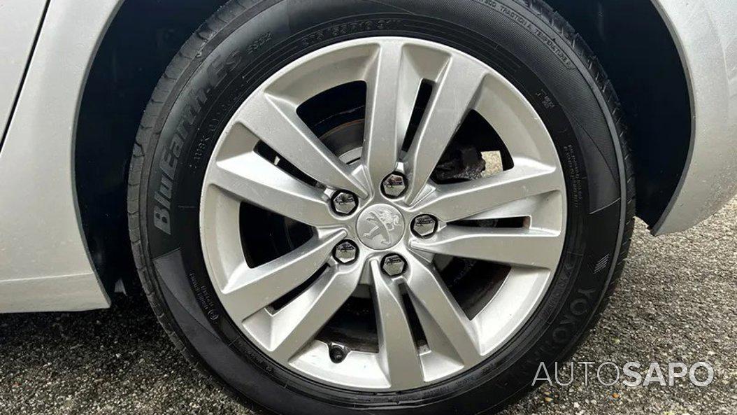 Peugeot 308 1.6 BlueHDi Active de 2015