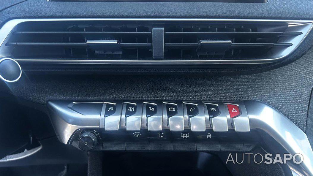 Peugeot 3008 1.5 BlueHDi Allure EAT8 de 2018