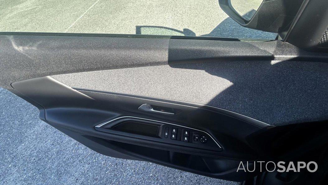 Peugeot 3008 1.5 BlueHDi Allure EAT8 de 2018