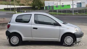 Toyota Yaris 1.0 Base C/Radio de 2002