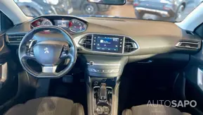 Peugeot 308 1.2 PureTech Allure Pack EAT8 de 2021