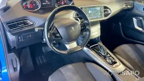 Peugeot 308 1.2 PureTech Allure Pack EAT8 de 2021