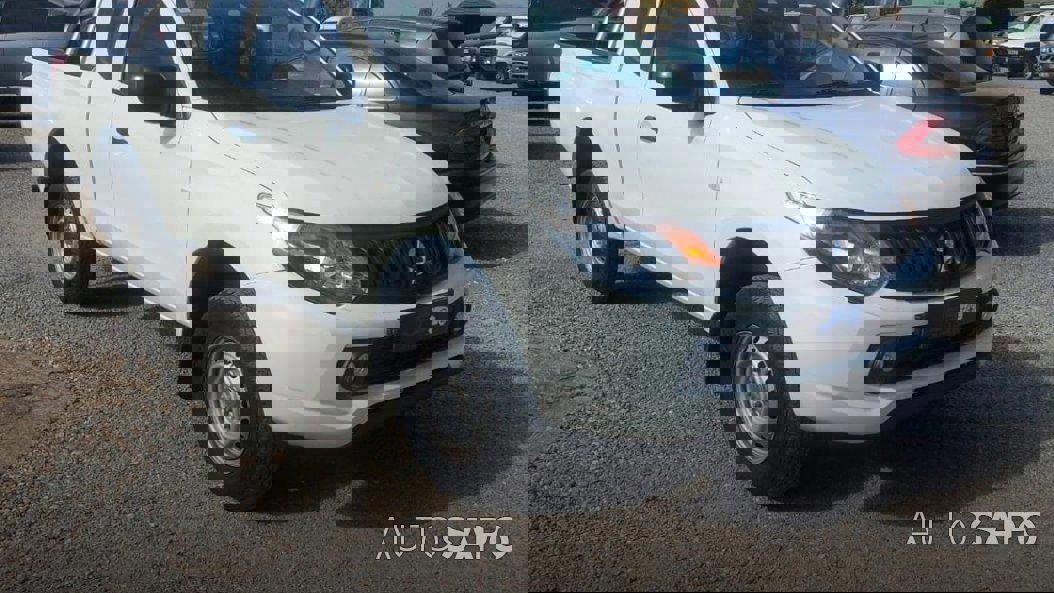 Mitsubishi L200 Strakar de 2016