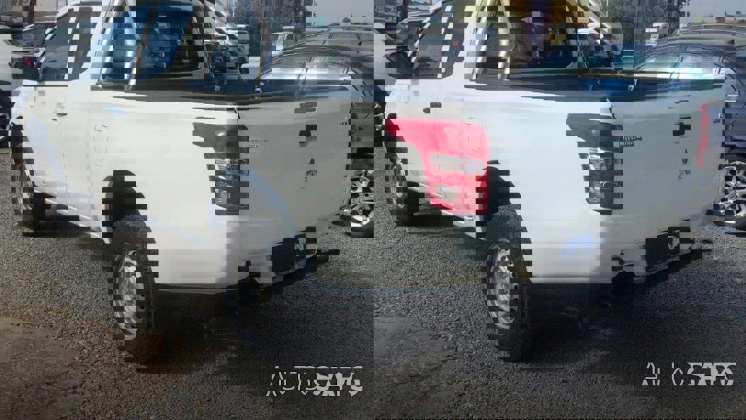 Mitsubishi L200 Strakar de 2016