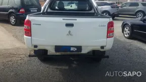 Mitsubishi L200 Strakar de 2016