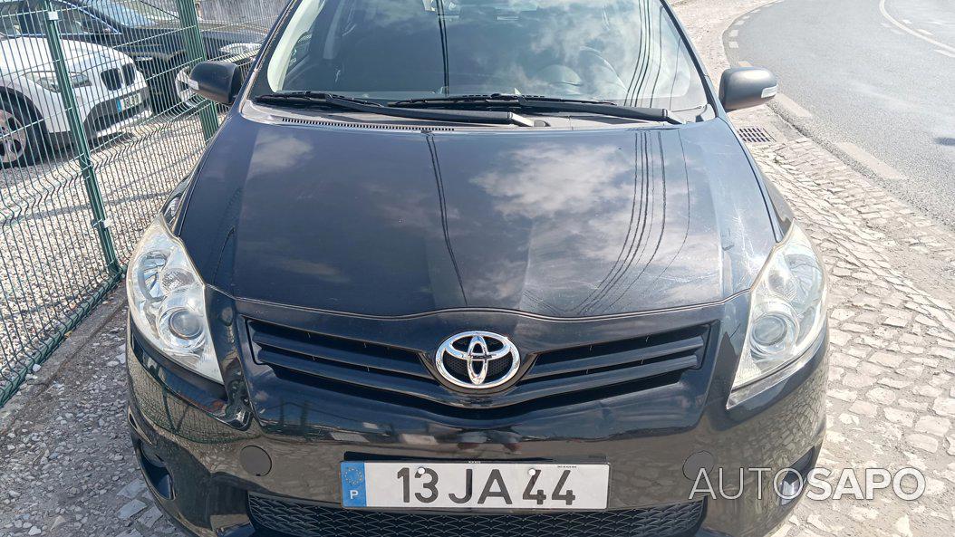 Toyota Auris 1.33 VVT-i AC de 2010