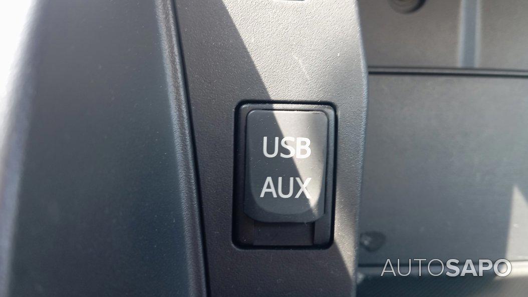 Toyota Auris 1.33 VVT-i AC de 2010