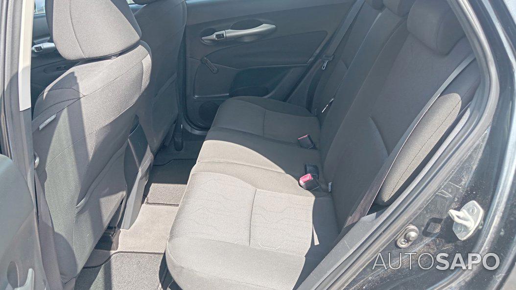 Toyota Auris 1.33 VVT-i AC de 2010