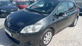 Toyota Auris 1.33 VVT-i AC de 2010