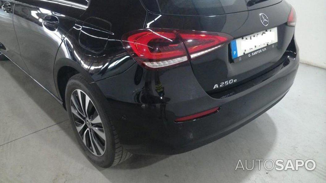 Mercedes-Benz Classe A 250 e Style Plus de 2021