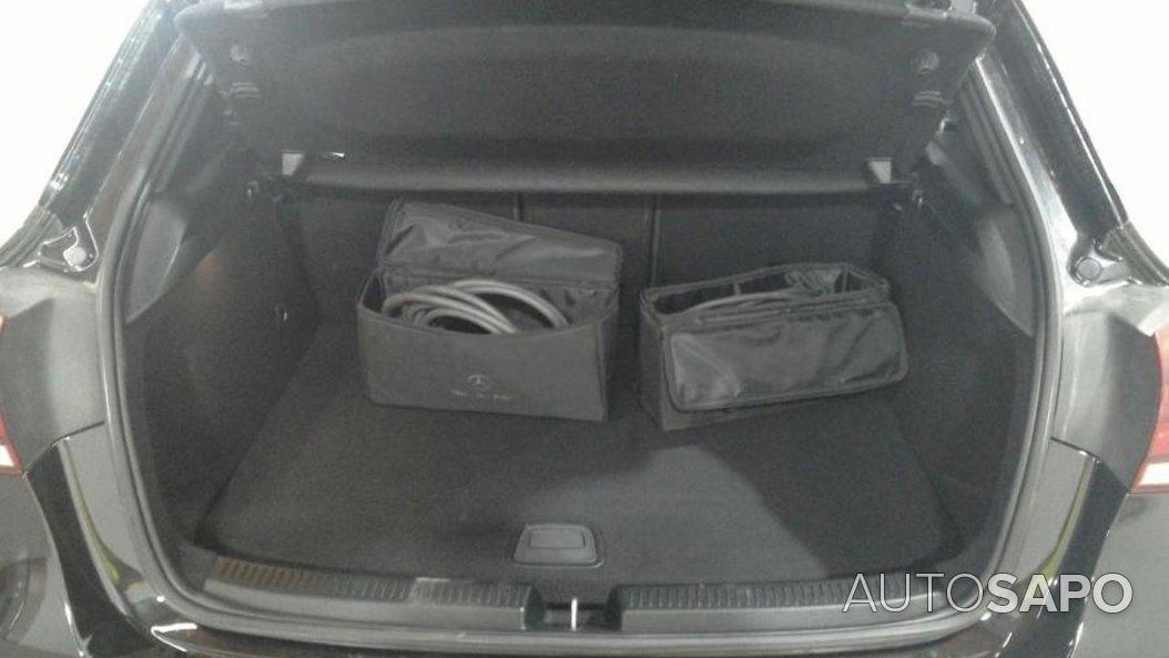 Mercedes-Benz Classe A 250 e Style Plus de 2021