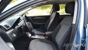 Volkswagen Passat V. 2.0 TDi Confortline BlueMotion DSG de 2012