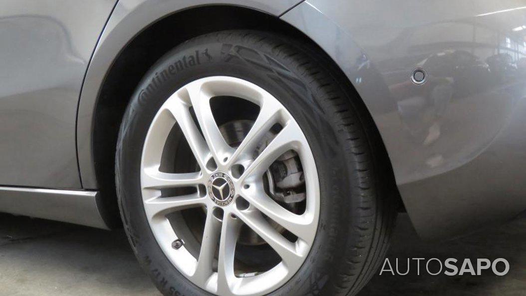 Mercedes-Benz Classe A 200 Progressive Aut. de 2023