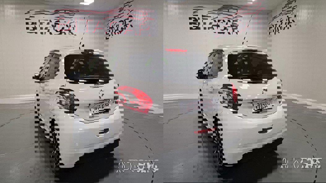 Peugeot 208 de 2015