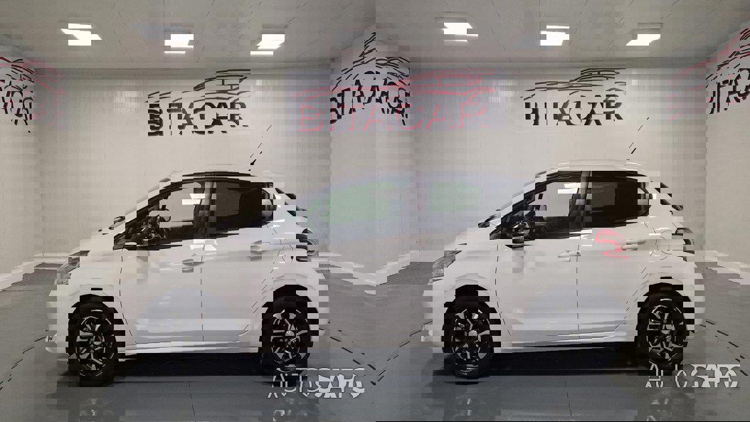 Peugeot 208 de 2015