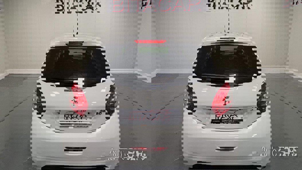 Peugeot 208 de 2015