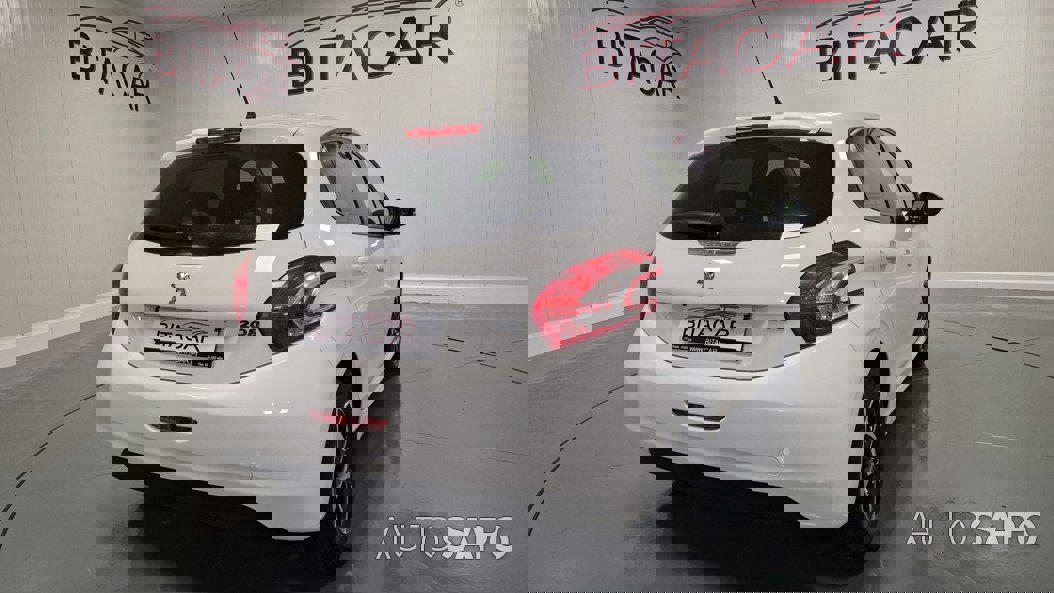 Peugeot 208 de 2015
