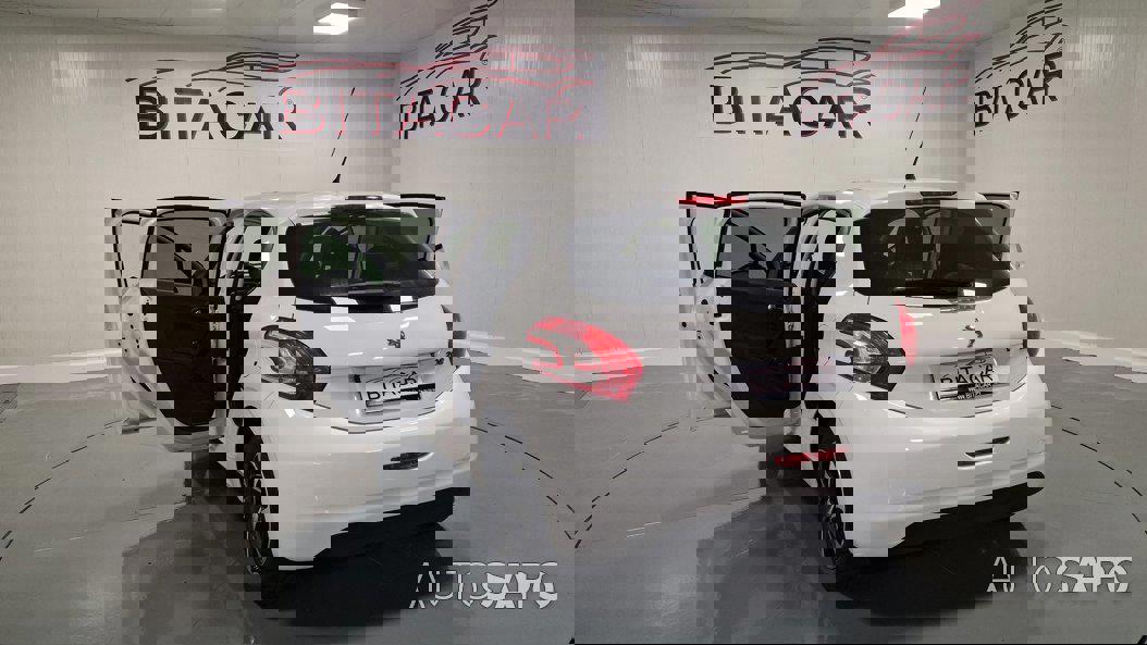 Peugeot 208 de 2015