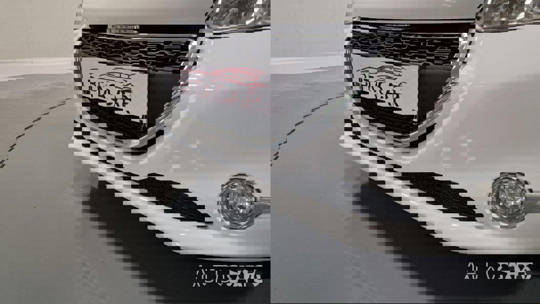 Peugeot 208 de 2015